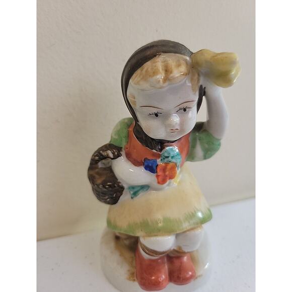 Vintage Hummel Style Girl with Bandana Made in Occupied Japan Figurine - Picture 3 of 9